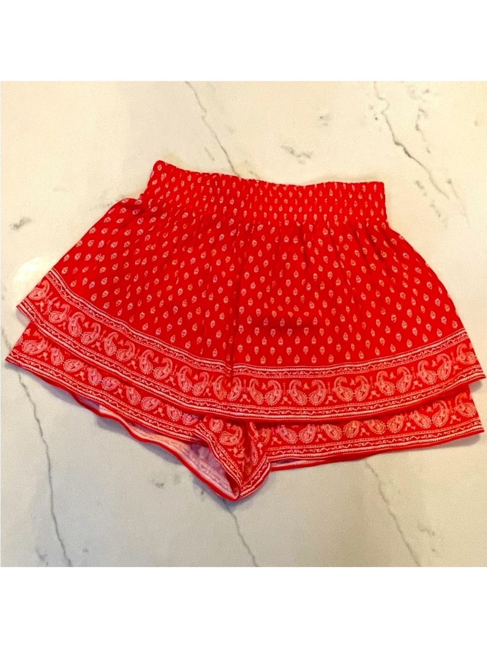 Gianni Bini Red Printed High-Waist Smocked Shorts